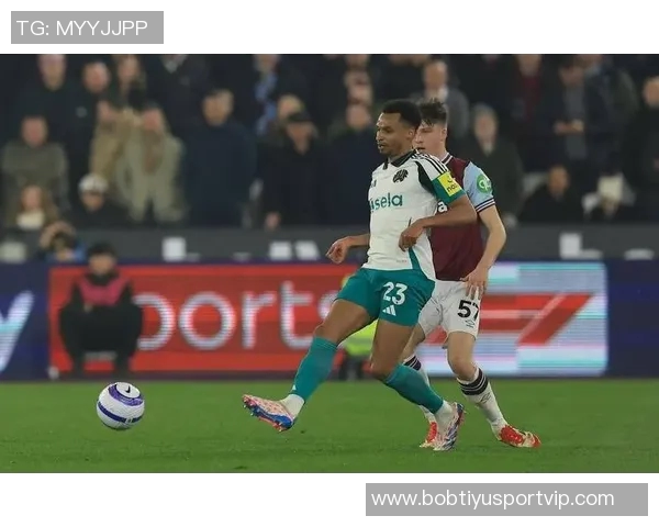 英超争夺白热化第2至第11名仅差3分曼城胜利可跃升至第2位 英超争夺白热化第2至第11名仅差3分曼城胜利可跃升至第2位