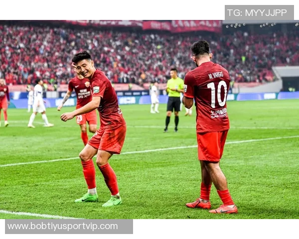 中超收官战激战正酣海港争冠与申花奇迹之战谁能胜出