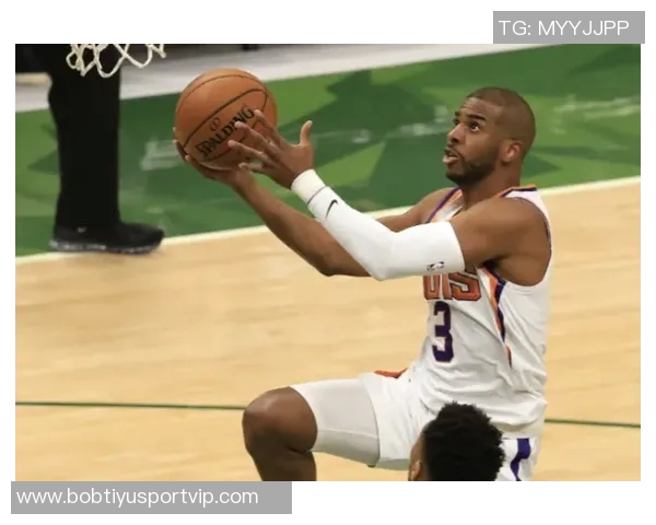 布克首节手感不佳仅得5分投篮命中率低迷影响比赛表现