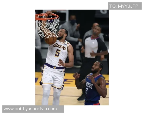 NCAA季前赛明年状元热门达林彼得森上半场狂砍24分全场贡献26分表现抢眼 NCAA季前赛明年状元热门达林彼得森上半场狂砍24分全场贡献26分表现抢眼